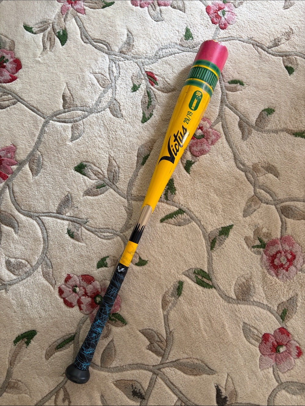 Victus usa baseball pencil bat 29